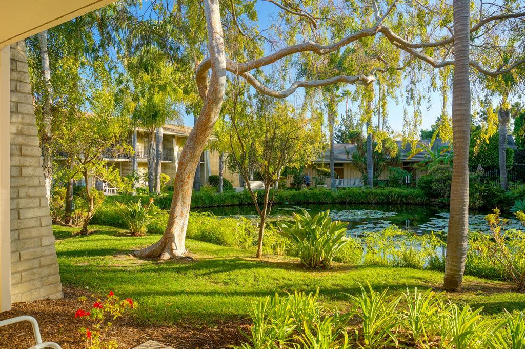 Ramada By Wyndham Santa Barbara Hotel Goleta Buitenkant foto