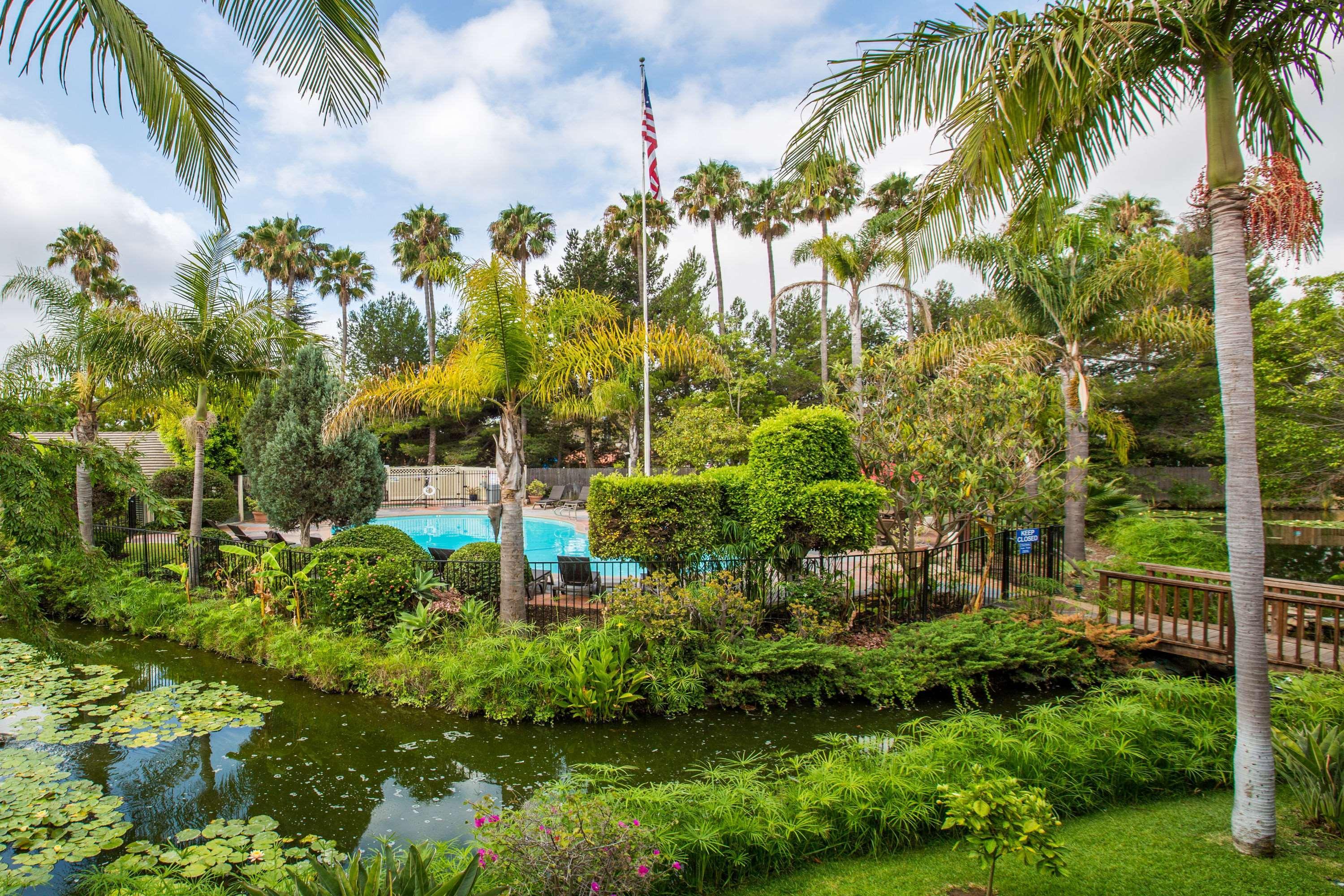 Ramada By Wyndham Santa Barbara Hotel Goleta Buitenkant foto